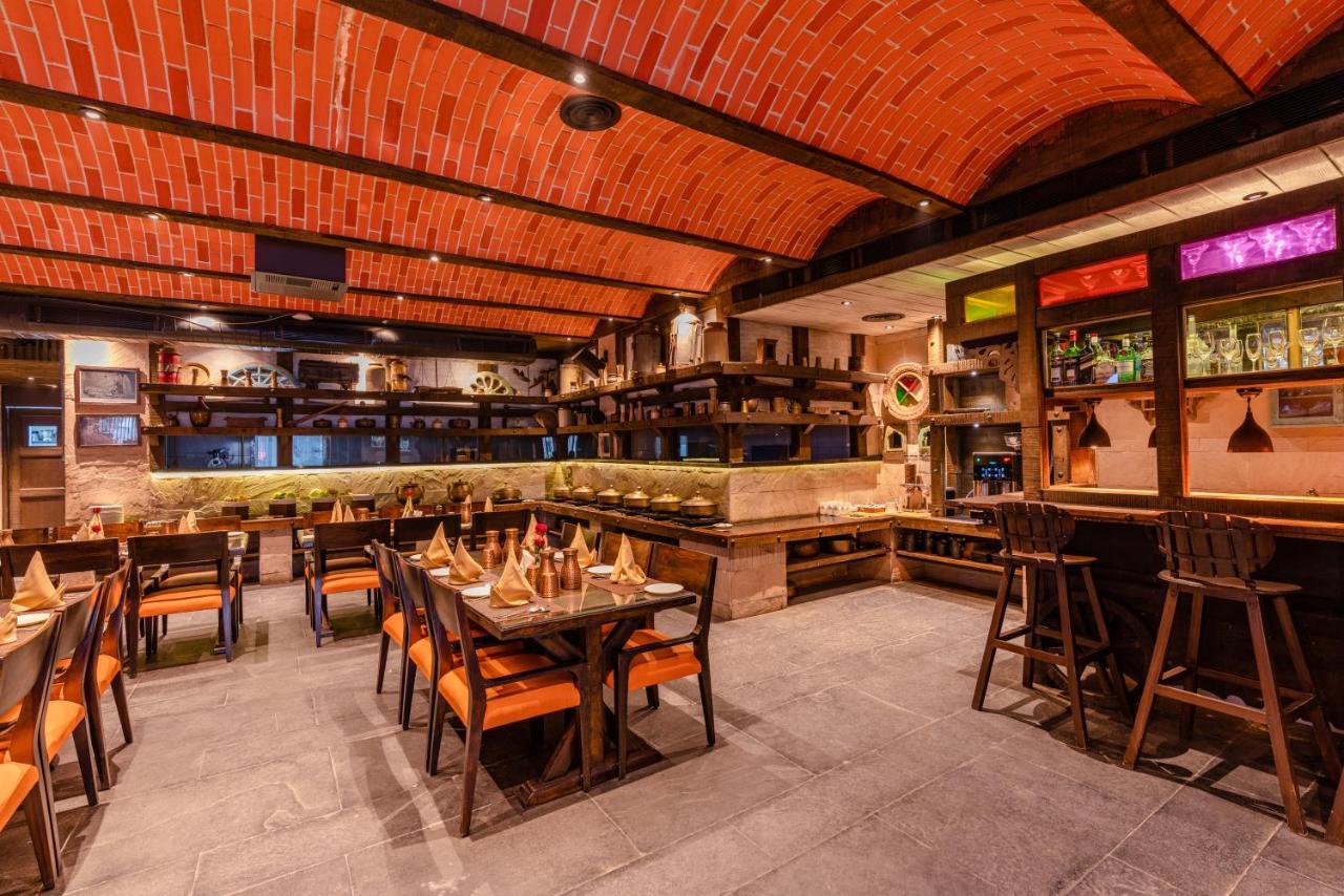 Regenta Inn Jaipur, Adarsh Nagar Buitenkant foto